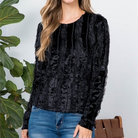 Velvet blouse with lace details - Picture 2 of 7